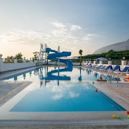 Lejlighed 0036 Exodus In A Complex With Pool, Gym And , Mahmutlar Alanya