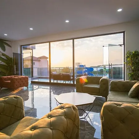 0036 Exodus In A Complex With Pool, Gym And , Mahmutlar Lejlighed