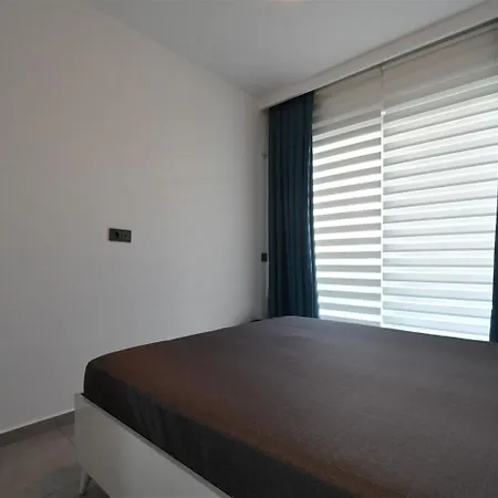 0036 Exodus In A Complex With Pool, Gym And , Mahmutlar Daire *